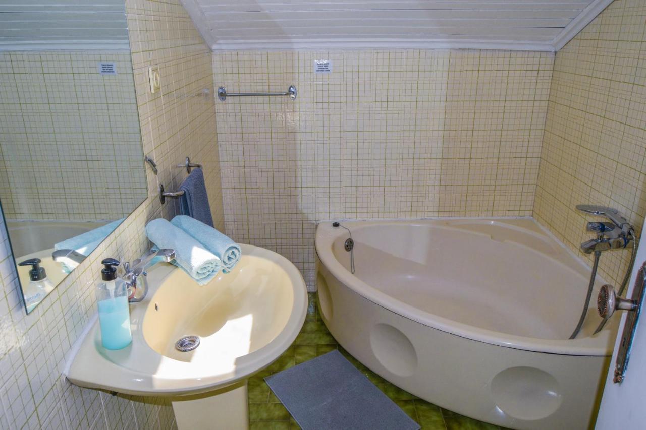 Maria Shared Apartment In Central Lisbon Exterior photo