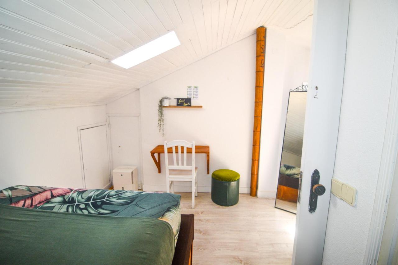 Maria Shared Apartment In Central Lisbon Exterior photo