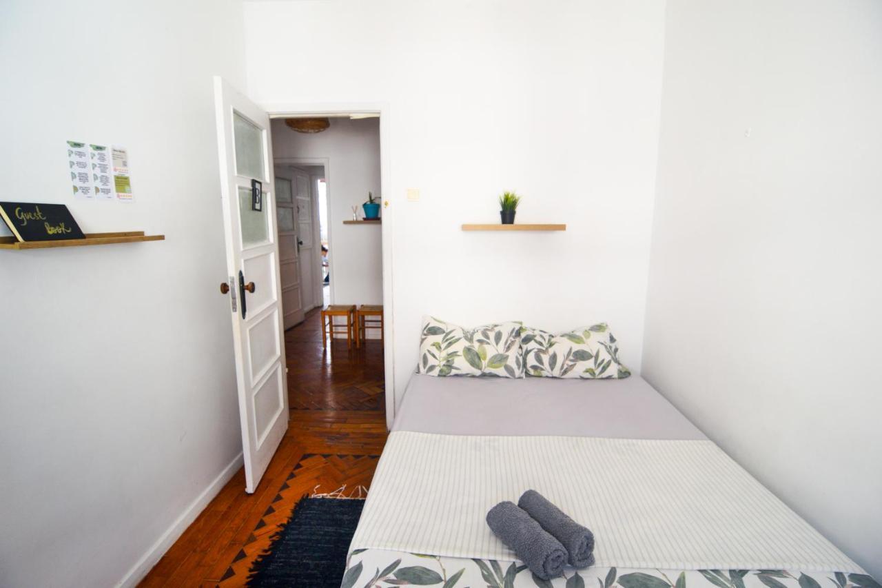 Maria Shared Apartment In Central Lisbon Exterior photo